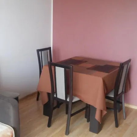Apartament W Nowej Hucie アパート