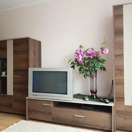 アパート Apartament W Nowej Hucie クラクフ